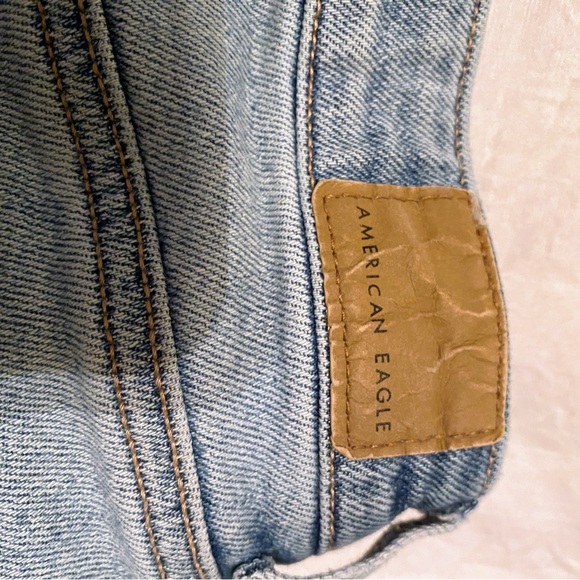 American Eagle size 0 skinny jeans with rips - Picture 3 of 16